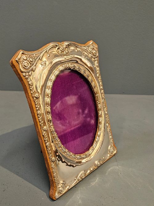EDWARDIAN EMBOSSED SILVER PHOTO FRAME - ADDITIONAL PHOTO 4