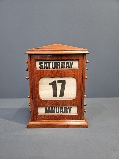 Large Edwardian Mahogany Perpetual Desk Calendar