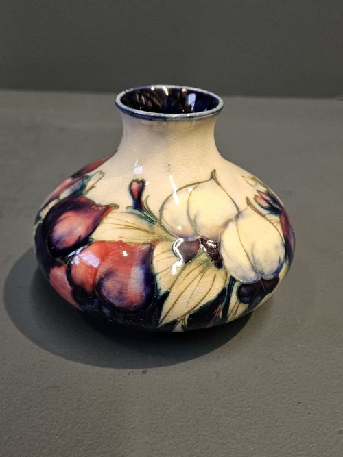 Early Moorcroft Wisteria White Top Vase