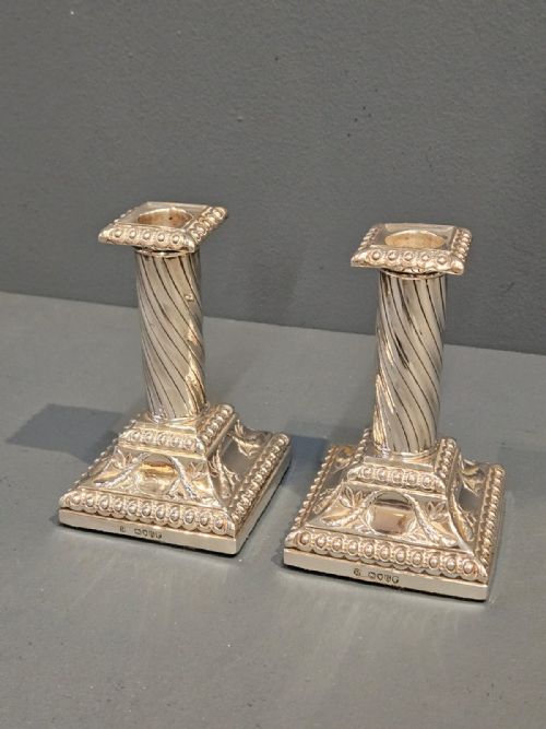 PAIR OF VICTORIAN SILVER CANDLESTICKS - ADDITIONAL PHOTO 1