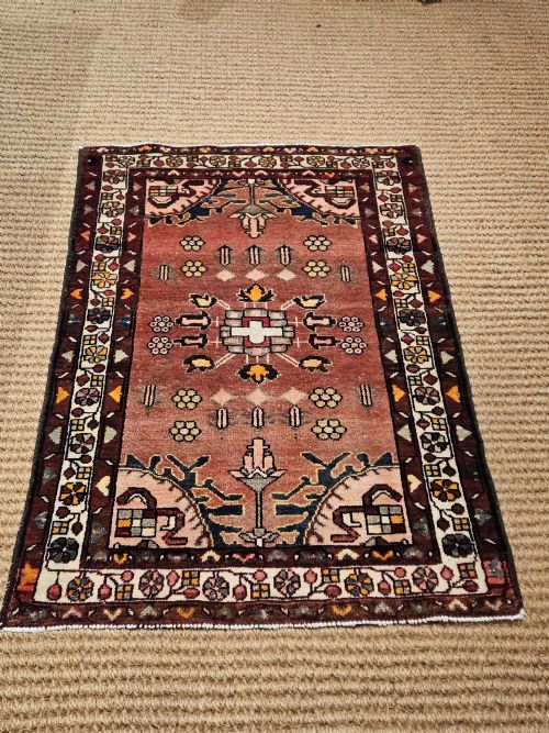 PURE WOOL RUG - ADDITIONAL PHOTO 3