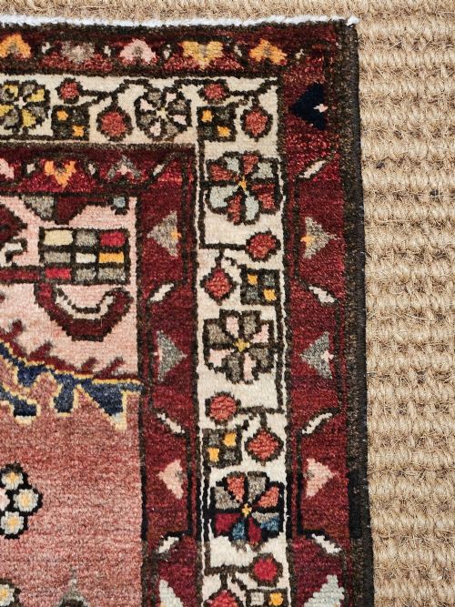 PURE WOOL RUG - ADDITIONAL PHOTO 4