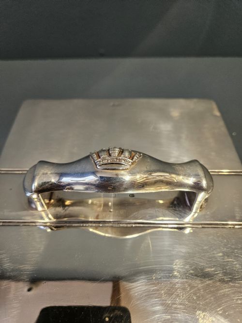 LARGE VICTORIAN SILVER CIGAR BOX - ADDITIONAL PHOTO 4