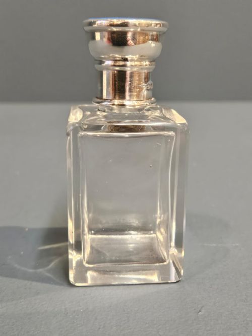 SMALL SILVER AND ENAMEL SCENT BOTTLE - ADDITIONAL PHOTO 1