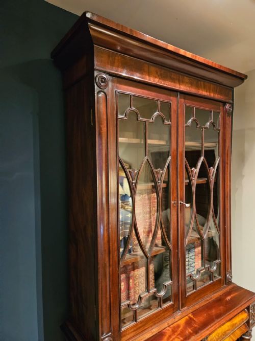 SUPERB QUALITY EARLY VICTORIAN MAHOGANY BOOKCASE ON CABINET - ADDITIONAL PHOTO 7
