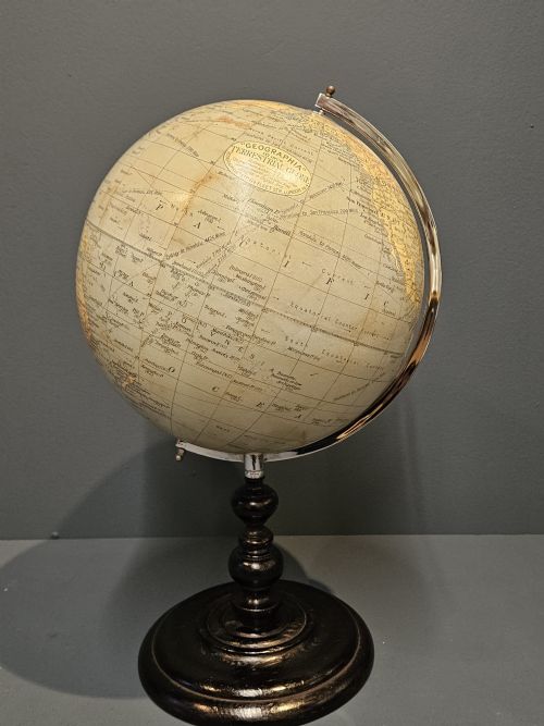 10 GEOGRAPHIA PAPER MACHE GLOBE - ADDITIONAL PHOTO 2