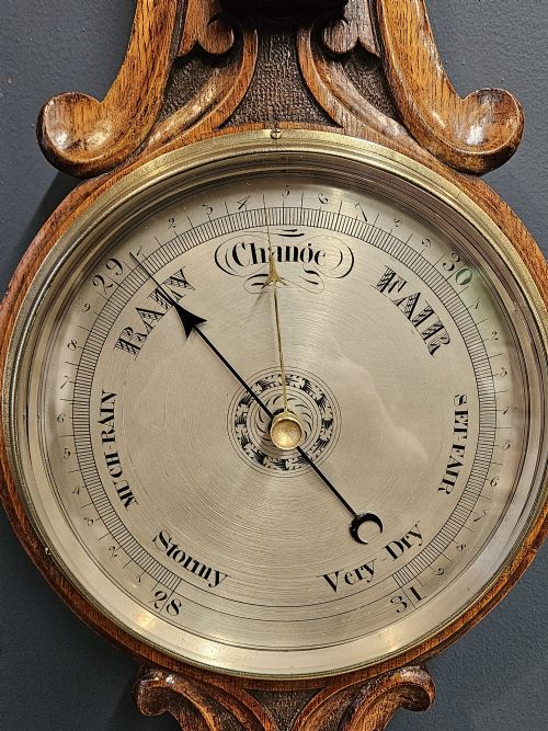 VICTORIAN CARVED OAK SILVERED DIAL BANJO BAROMETER - ADDITIONAL PHOTO 2