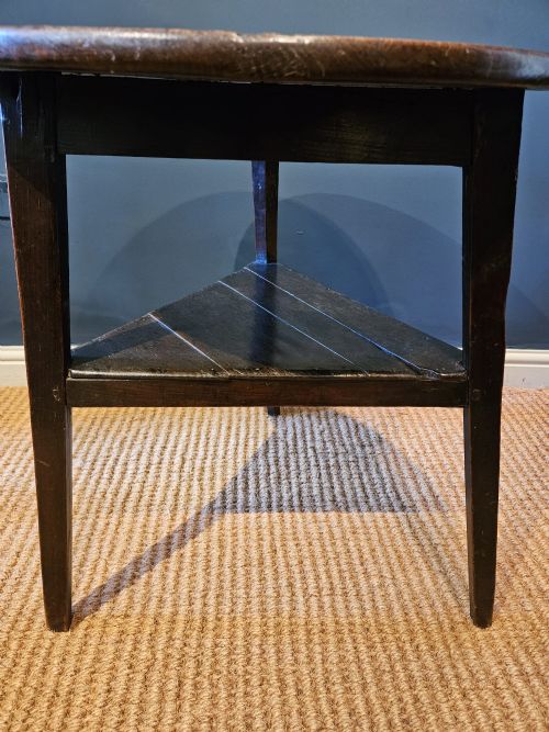 GEORGE III WELSH OAK CRICKET TABLE - ADDITIONAL PHOTO 5