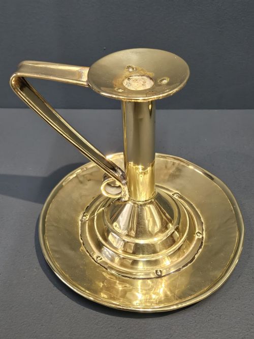 SUPERB MATCHING PAIR OF ARTS AND CRAFTS BRASS CHAMBERSTICKS - ADDITIONAL PHOTO 5