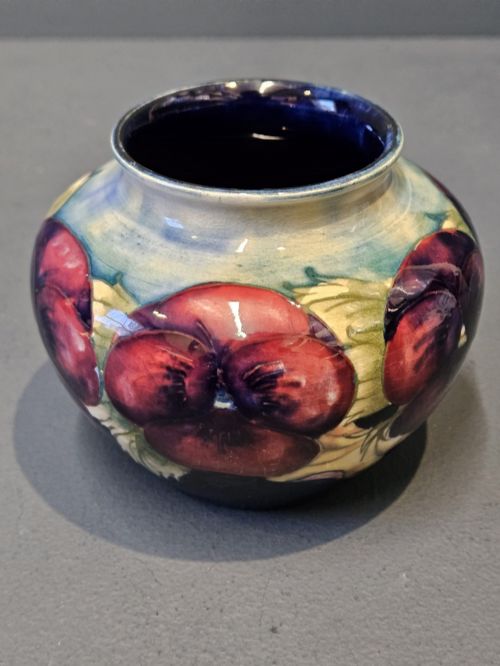 Early Moorcroft Pansy Vase