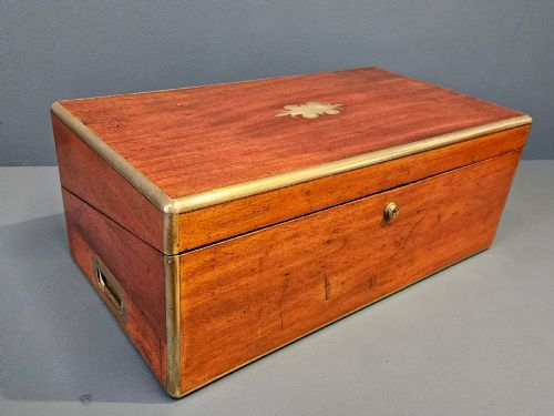 LARGE EARLY VICTORIAN MAHOGANY WRITING SLOPE - ADDITIONAL PHOTO 3