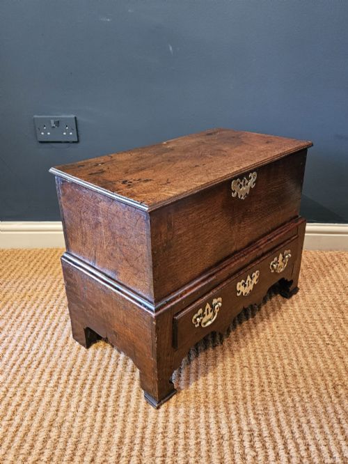 GEORGE II OAK COFFER BACH - ADDITIONAL PHOTO 4
