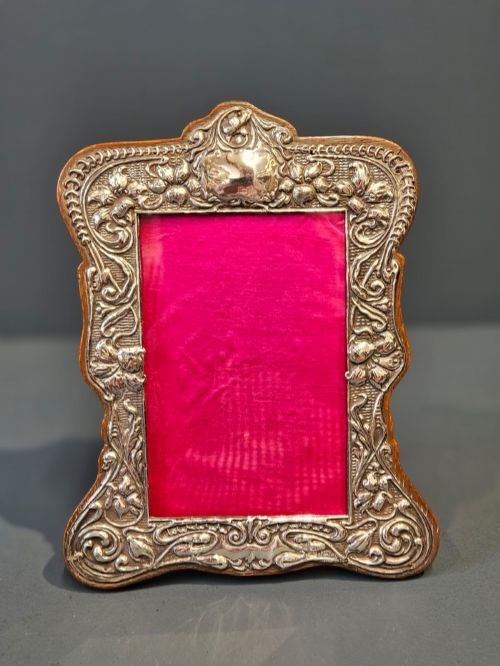 EMBOSSED EDWARDIAN SILVER ART NOUVEAU PHOTO FRAME - ADDITIONAL PHOTO 5