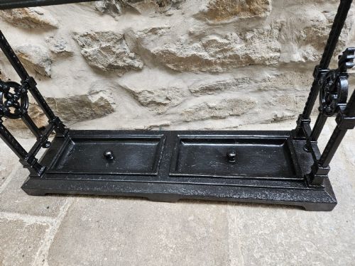 LARGE VICTORIAN CAST IRON STICK STAND - ADDITIONAL PHOTO 4