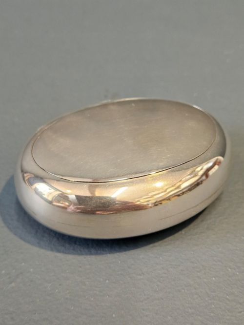 Edwardian Small Silver Squeeze Tobacco Pebble
