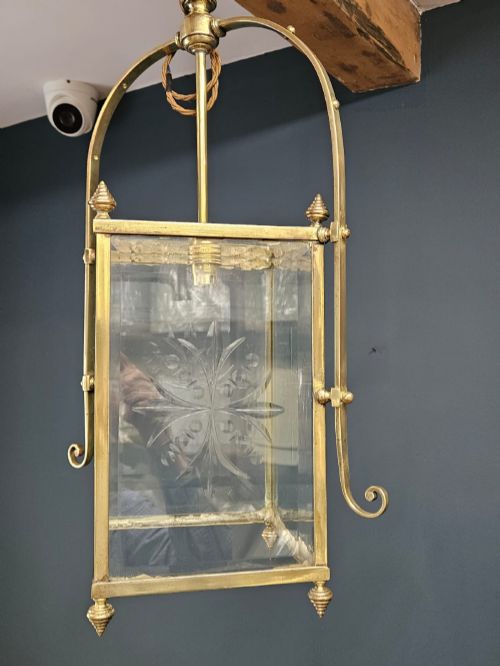 EDWARDIAN BRASS FRAMED HALL LANTERN - ADDITIONAL PHOTO 4