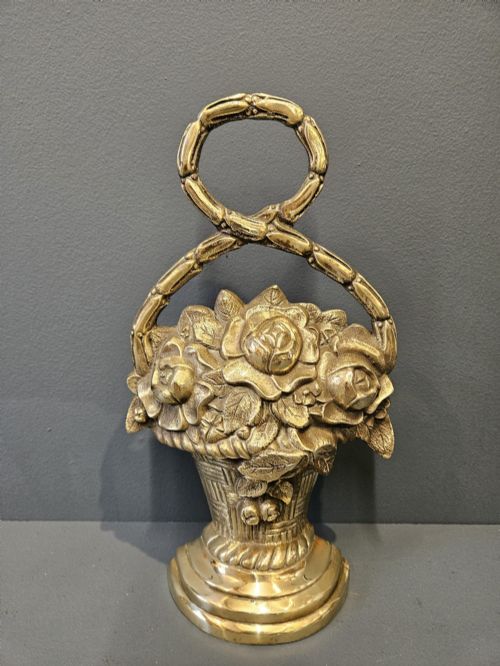 VICTORIAN CAST BRASS FLOWER BASKET DOOR STOP