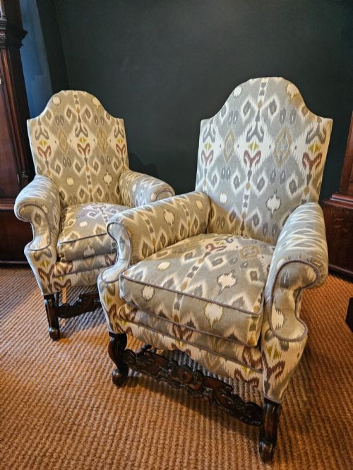 PAIR OF VICTORIAN UPHOLSTERED ARM CHAIRS