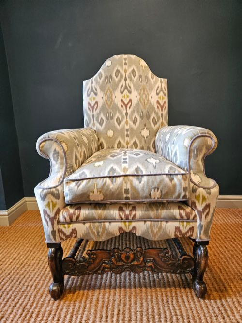 PAIR OF VICTORIAN UPHOLSTERED ARM CHAIRS - ADDITIONAL PHOTO 2