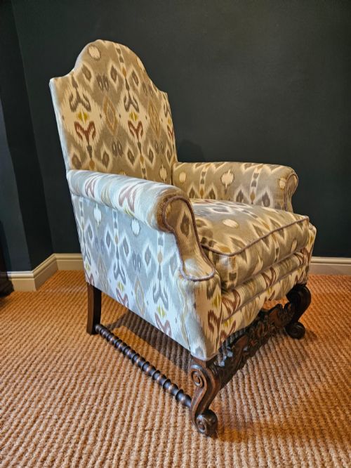 PAIR OF VICTORIAN UPHOLSTERED ARM CHAIRS - ADDITIONAL PHOTO 5