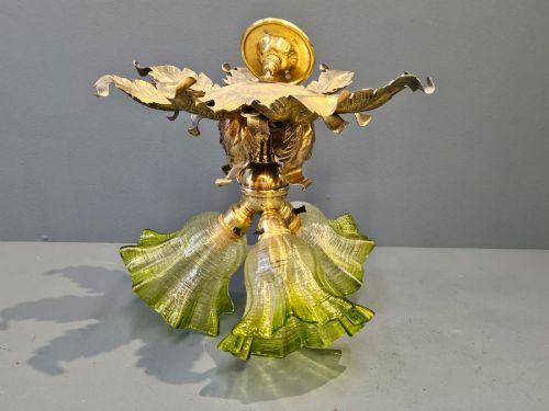 VICTORIAN BRASS LEAF DESIGN CEILING LIGHT WITH ORIGINAL SHADES - ADDITIONAL PHOTO 6
