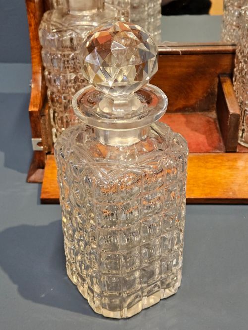 VICTORIAN OAK AND SILVER PLATED THREE BOTTLE TANTALUS - ADDITIONAL PHOTO 6