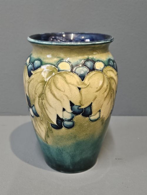 MOORCROFT LEAF AND BERRIES CELADON VASE