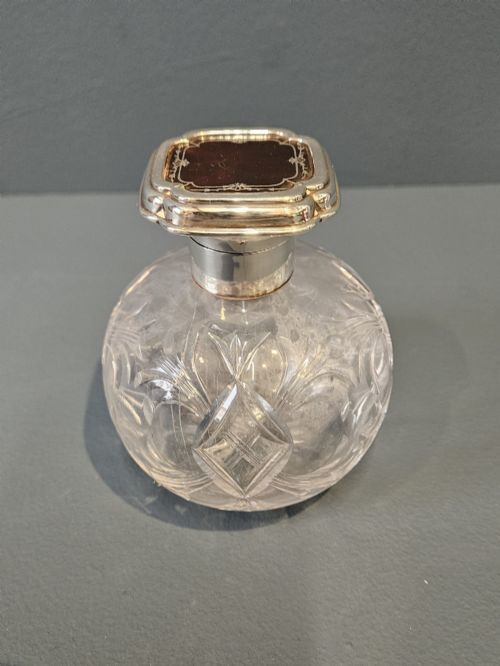 Silver and Tortoise Shell Topped Cut Crystal Scent Bottle