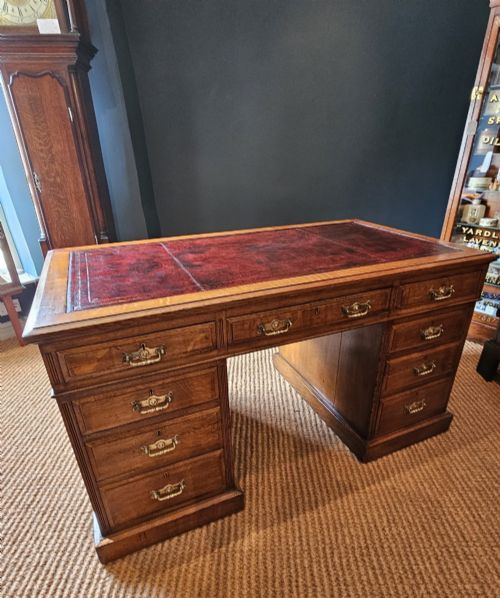 Quality Victorian Solid Oak Pedestal Desk by Maples London