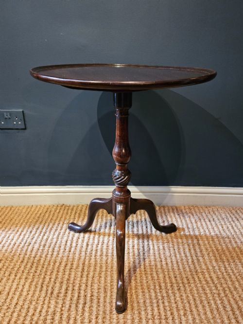 Superb George III Mahogany Snap Top Tripod Table