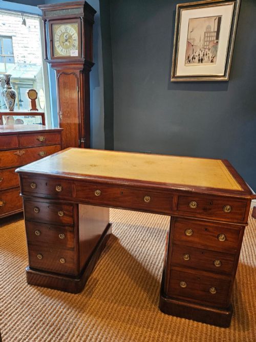 Victorian Mahogany Pedestal Desk