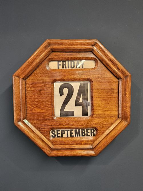 Edwardian Octagonal Oak Perpetual Wall Calendar