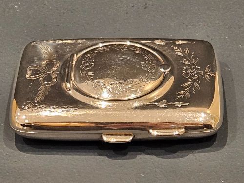 Unusual George V Engraved Silver Cheroot Case & Compact