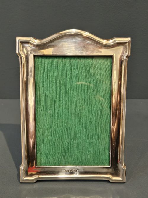 George V Embossed Swept Top Silver Photo Frame