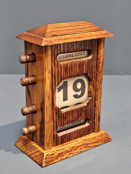 Edwardian Oak Perpetual Desk Calendar