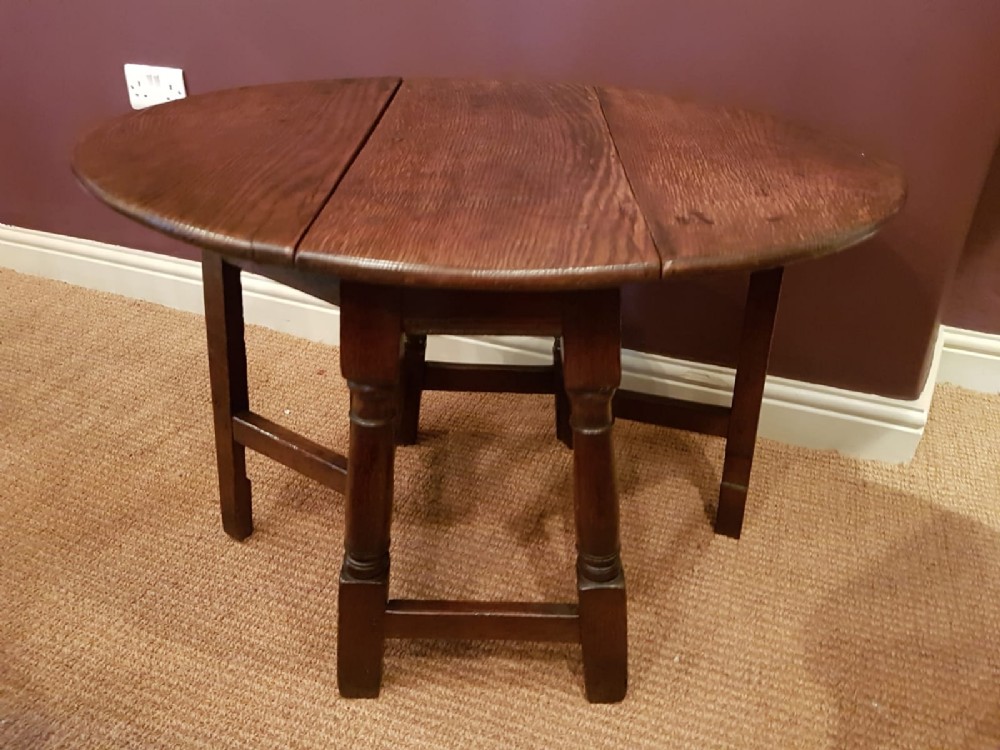 GEORGE II ANTIQUE DROP LEAF OCCASIONAL TABLE