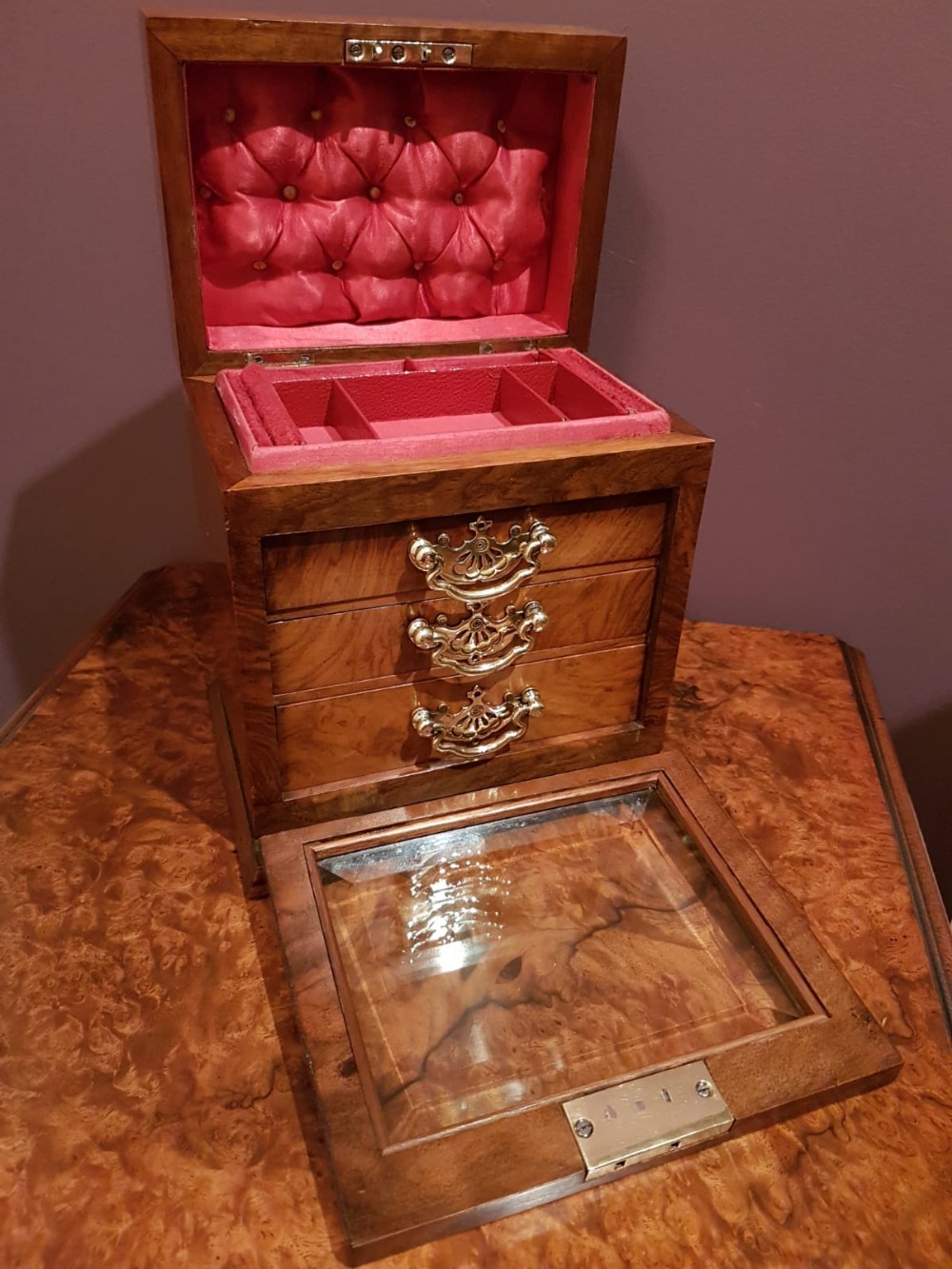 Fabulous Antique Burr Walnut Jewellery Box