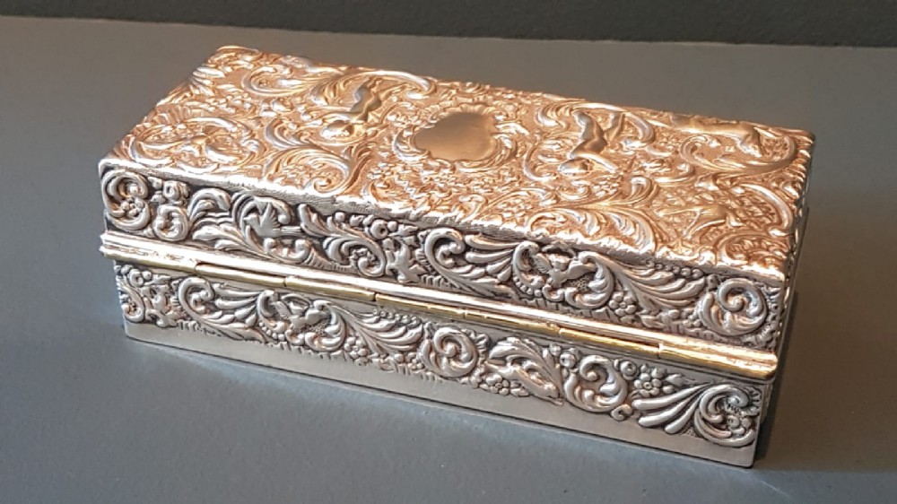 Edwardian Goldsmiths and Silversmiths Silver Box