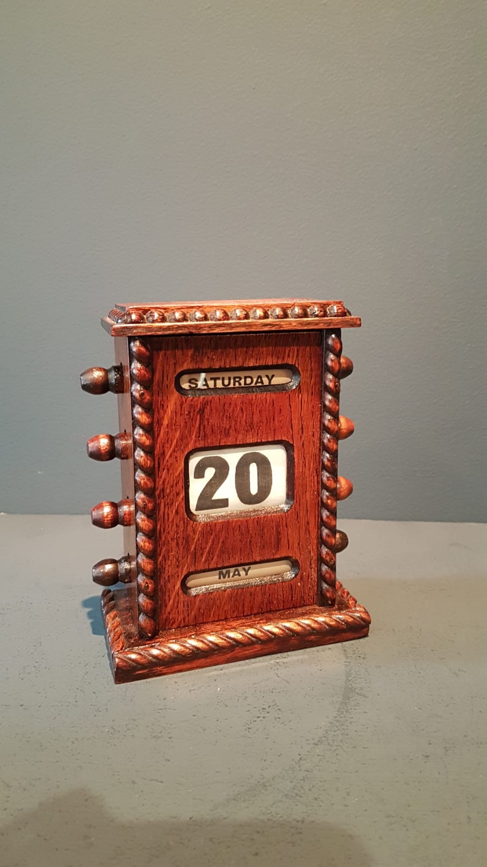 Edwardian Oak Perpetual Desk Calendar