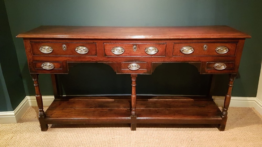 Superb George II Oak Open Pot Board Dresser