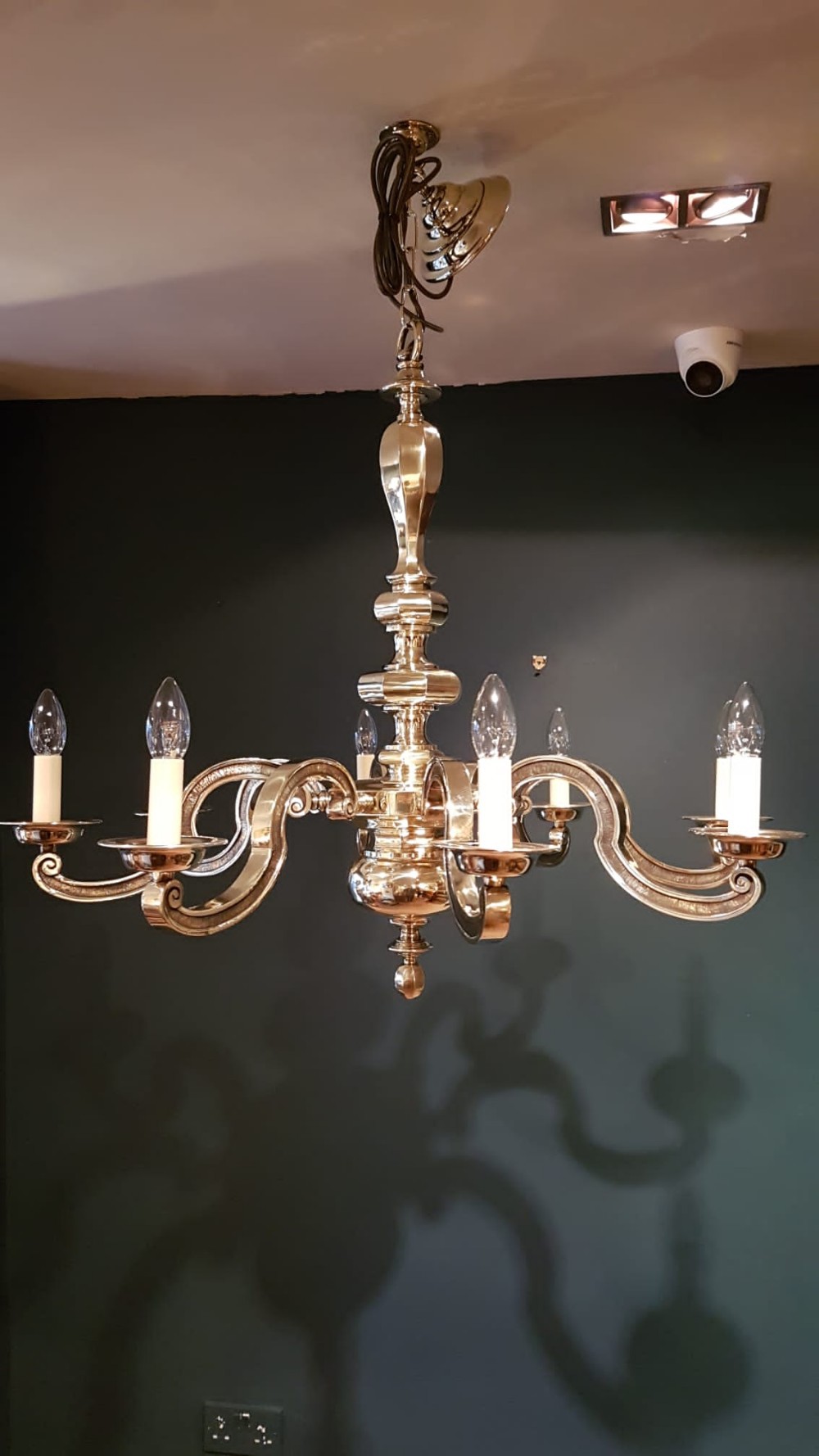 Large Edwardian Cast Brass 8 Arm Chandelier