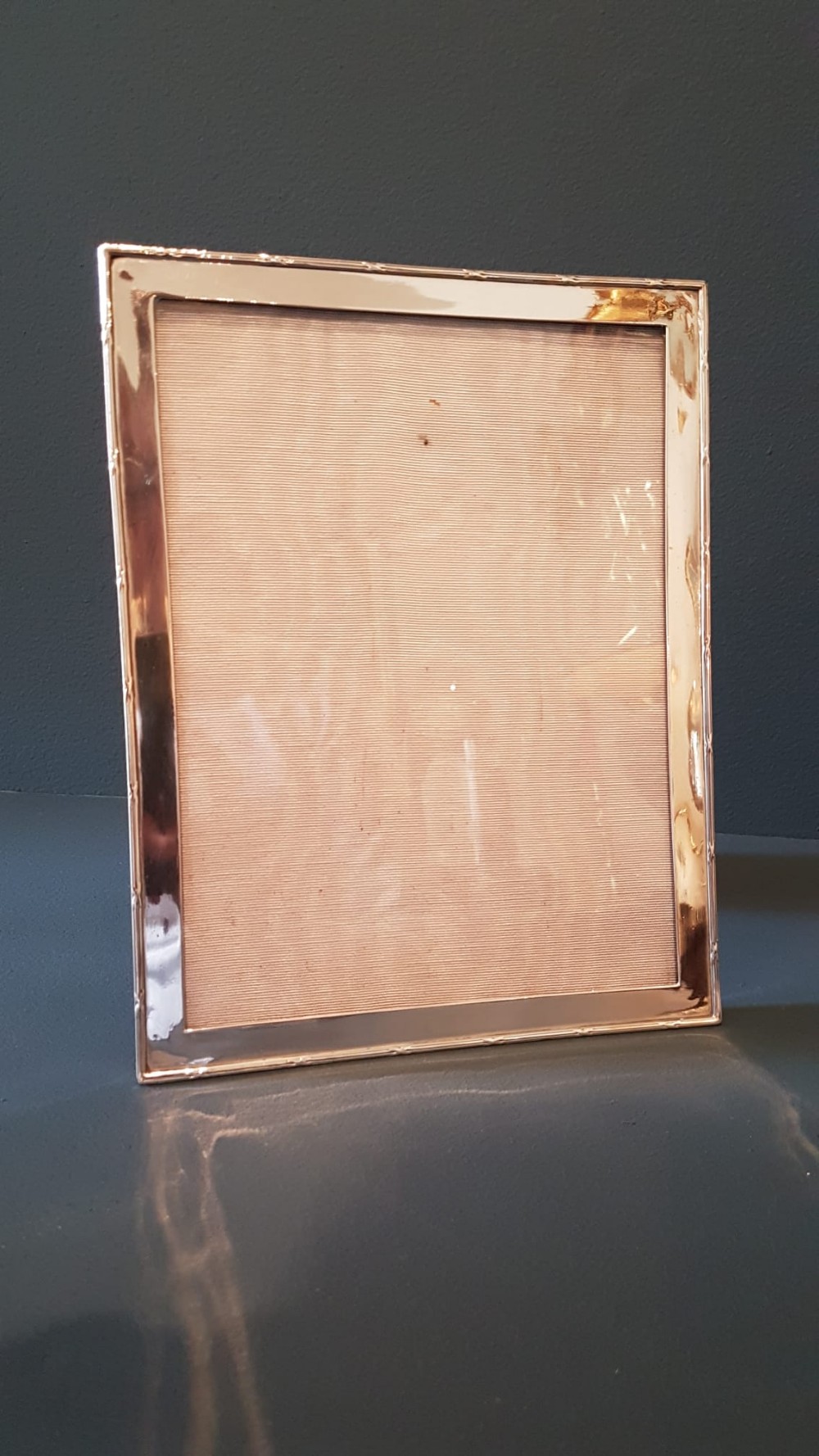 Large George V Ribbon Border Photo Frame