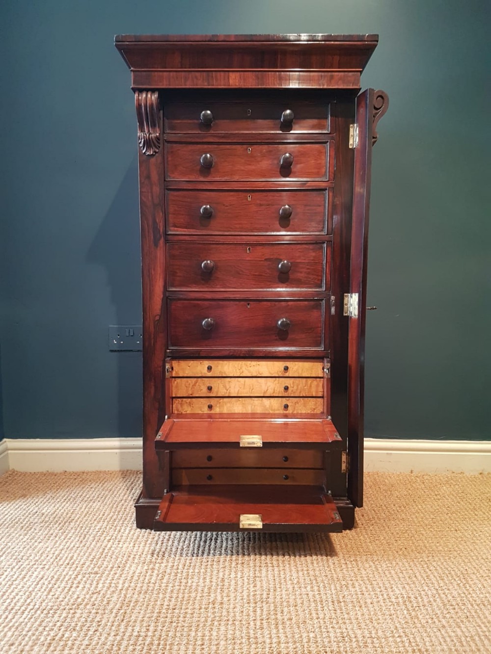 Fine Quality Early Victorian Wellington Chest