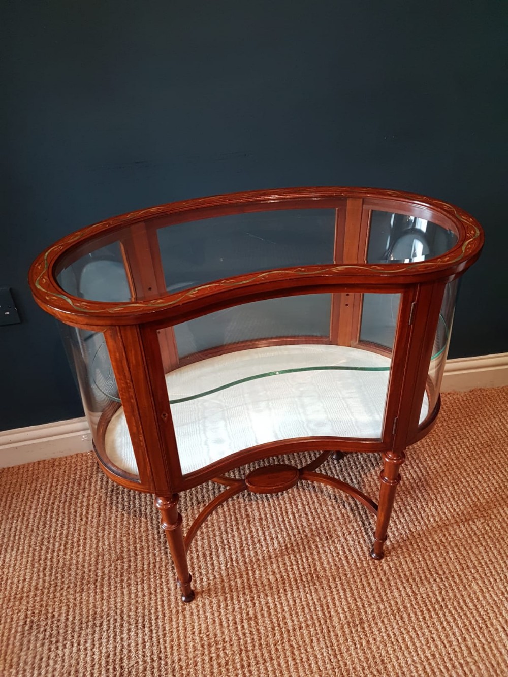 Fine Quality Edwardian Vitrine with Painted Decoration