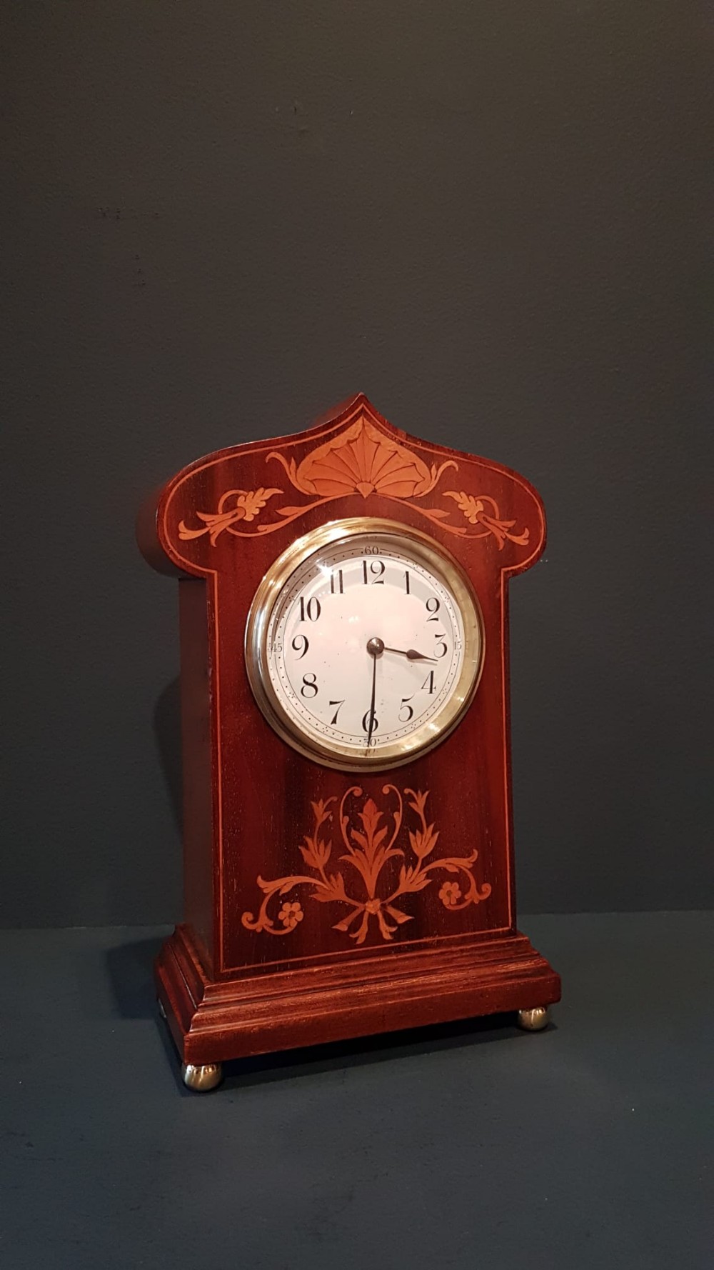 Fine Quality Inlaid Mahogany Mantel Clock