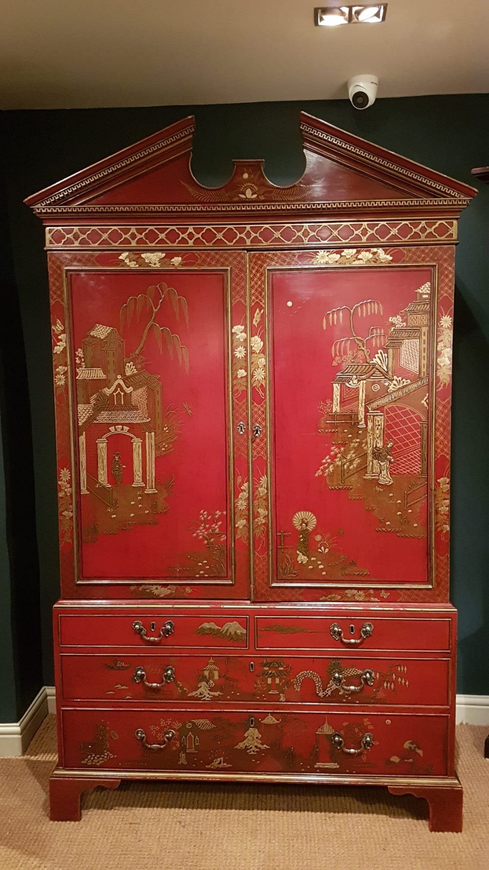 George III Chinoiserie Decorated Press Robe