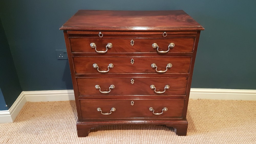 Small George III Mahogany Chest of Drawers with Brushing Slide