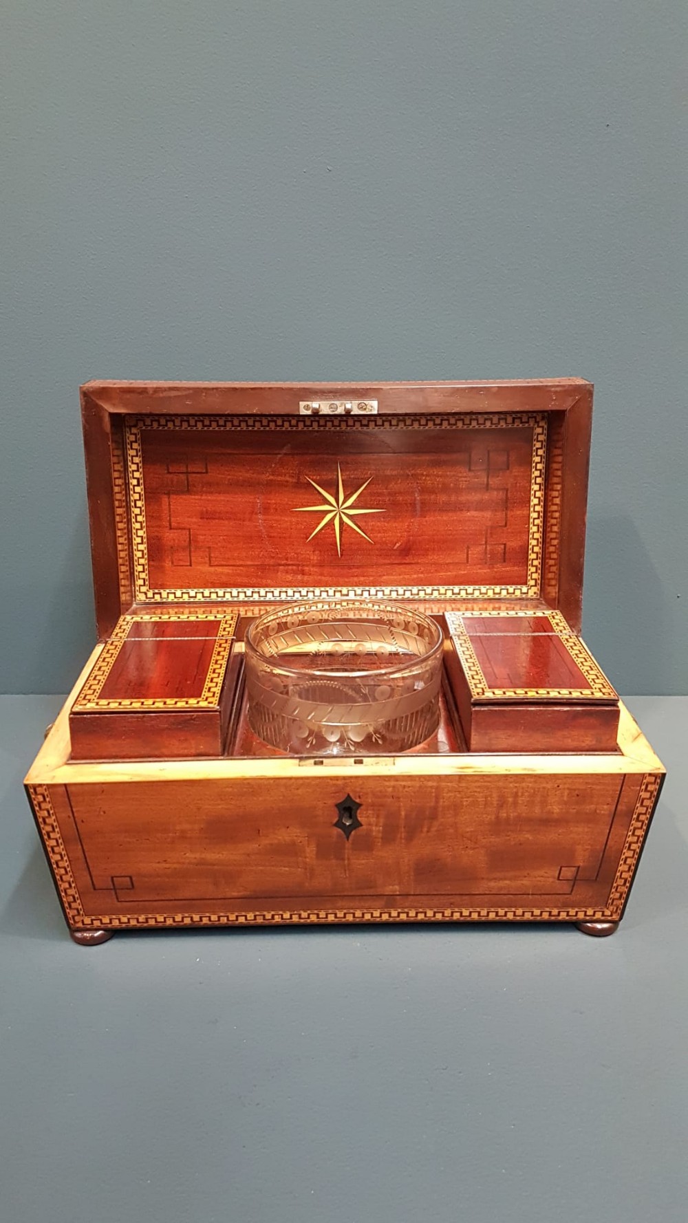 Outstanding Quality Georgian Tea Caddy