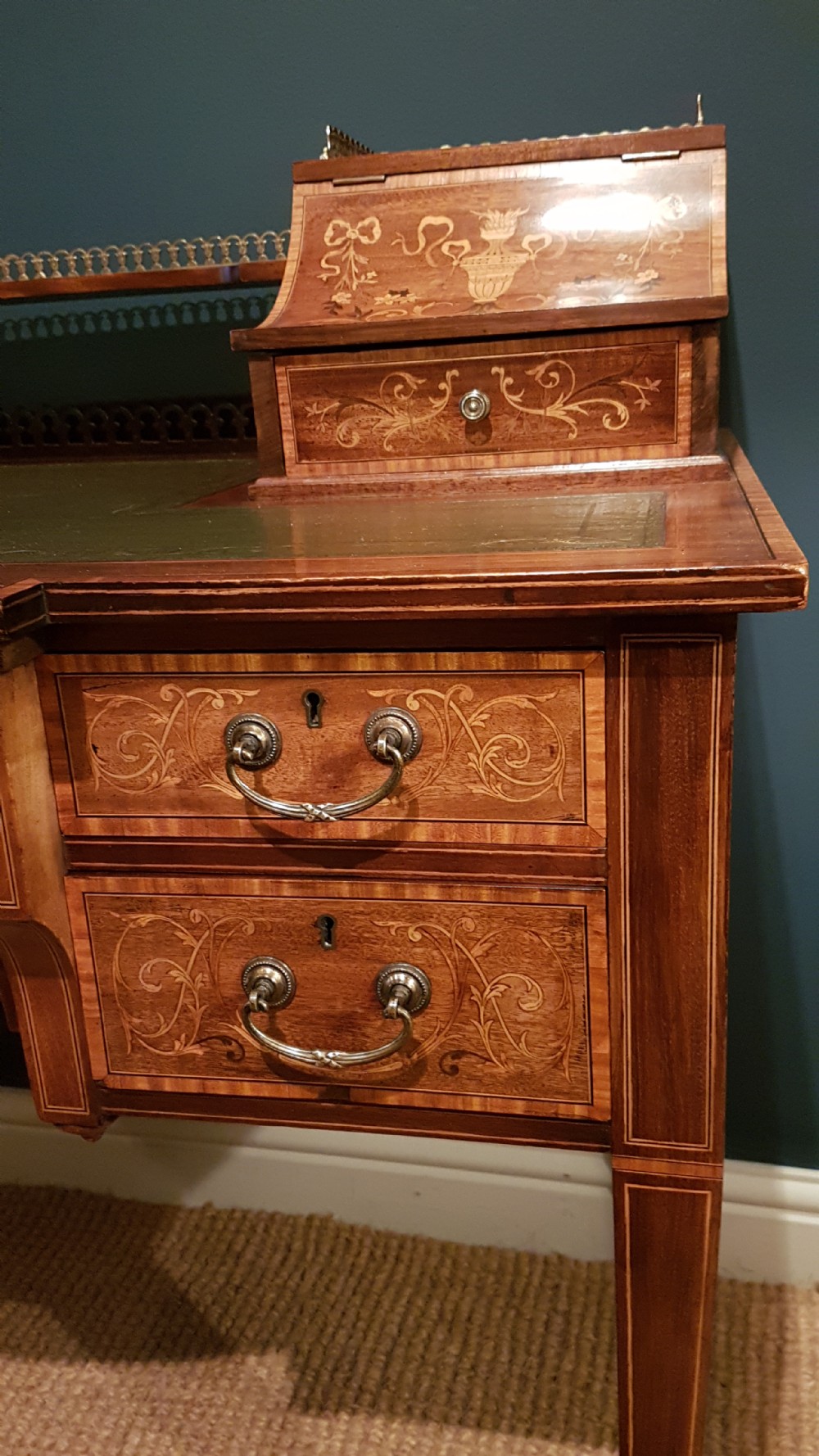 Fine Quality Victorian Rosewood Carlton House Desk View II