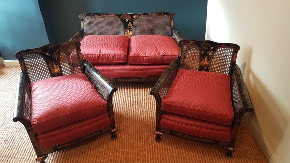 Edwardian Chinoiserie Decorated Bergere Suite